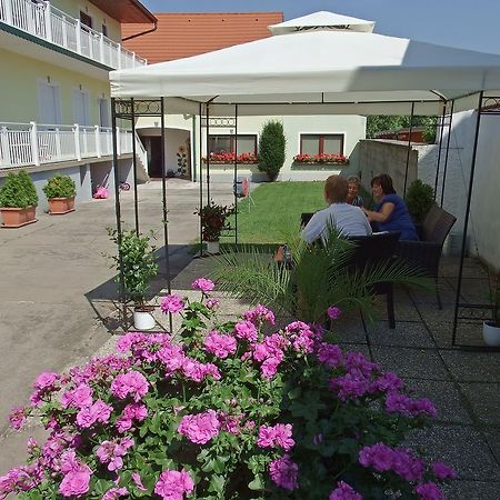 Gaestehaus - Doris - Wenzl Mörbisch am See Zewnętrze zdjęcie