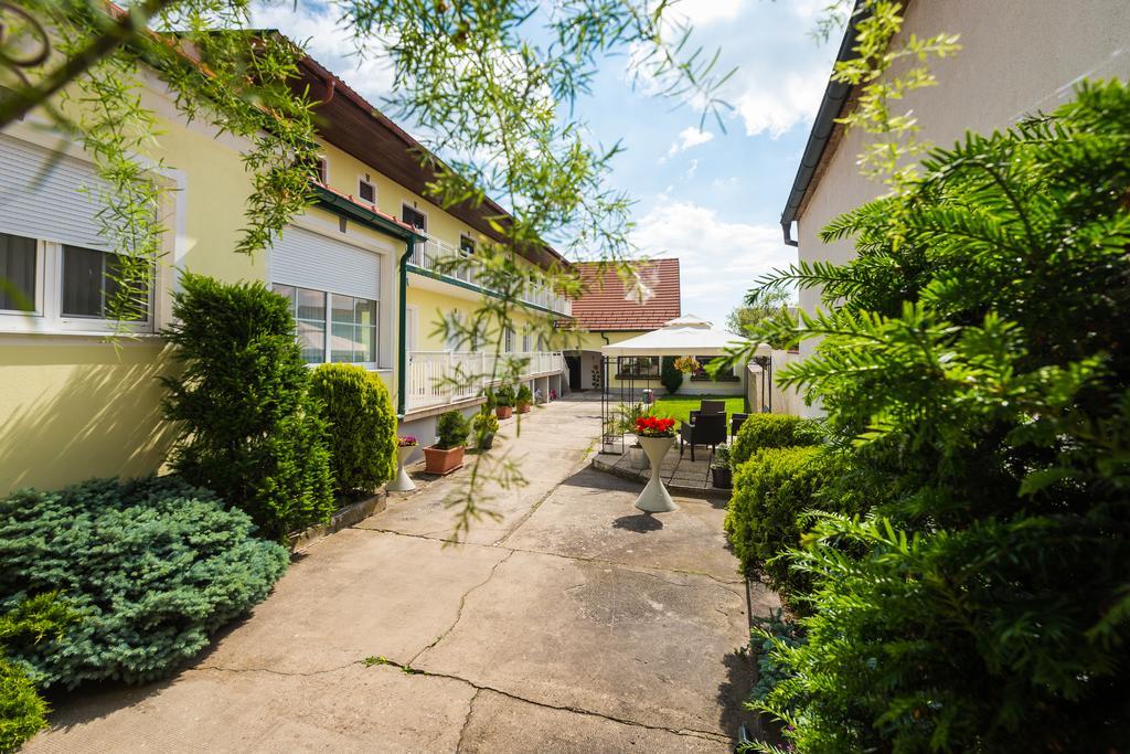 Gaestehaus - Doris - Wenzl Mörbisch am See Zewnętrze zdjęcie