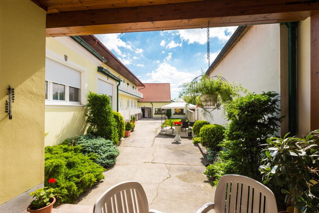 Gaestehaus - Doris - Wenzl Mörbisch am See Zewnętrze zdjęcie