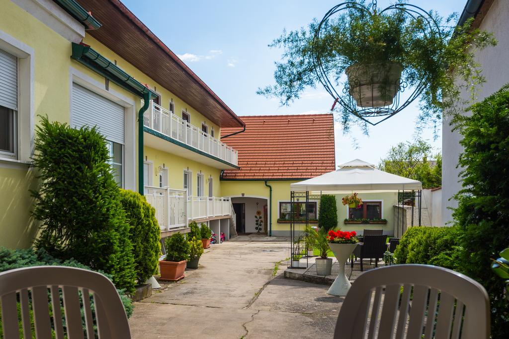 Gaestehaus - Doris - Wenzl Mörbisch am See Zewnętrze zdjęcie