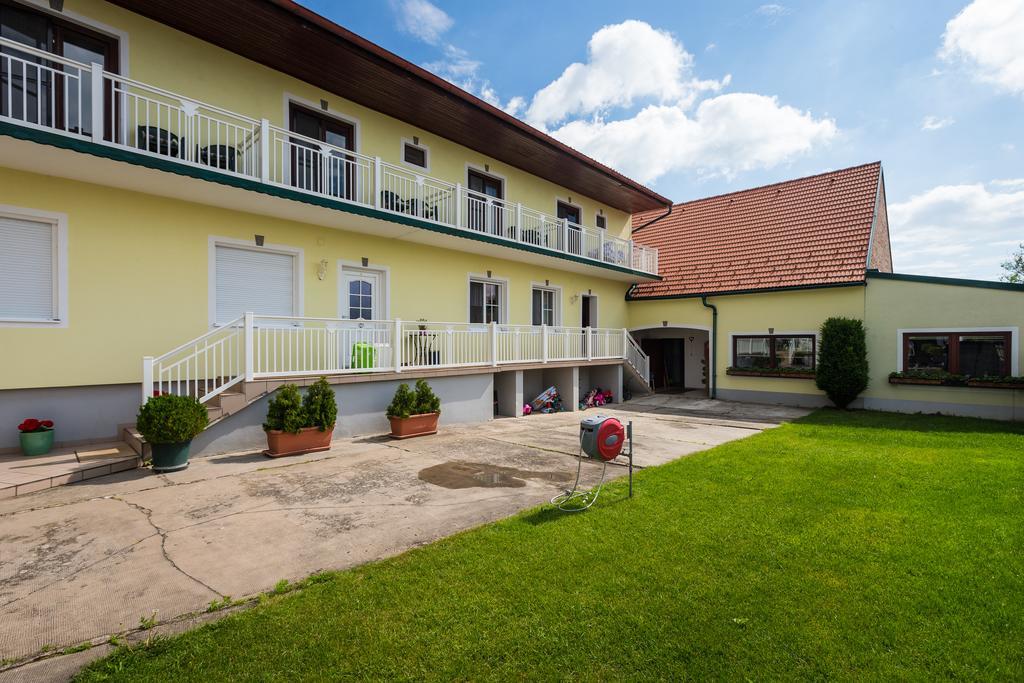 Gaestehaus - Doris - Wenzl Mörbisch am See Zewnętrze zdjęcie