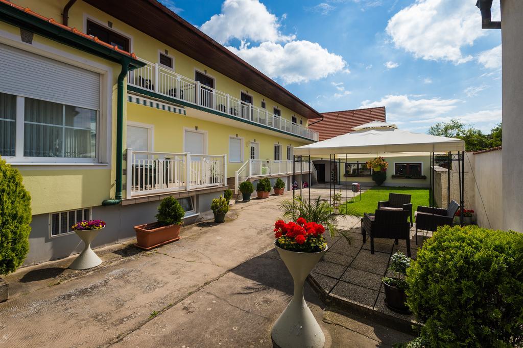 Gaestehaus - Doris - Wenzl Mörbisch am See Zewnętrze zdjęcie